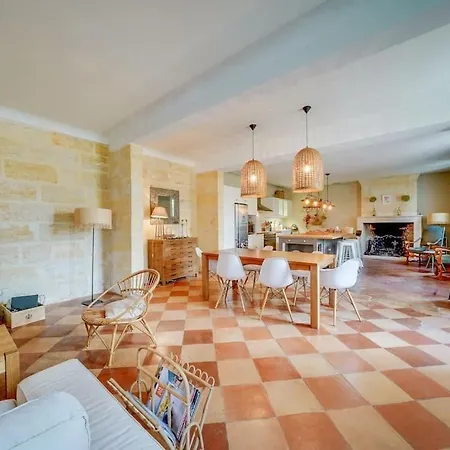 Gorgeous Stone-property Near Saint-emilion *